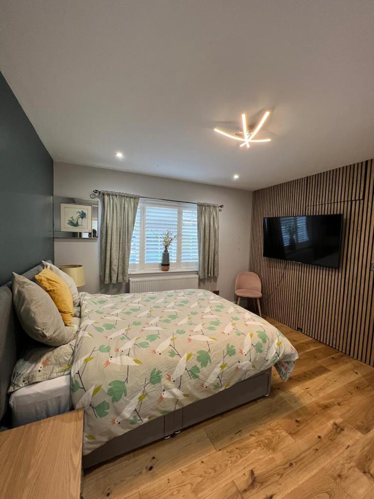 En-Suite Double Room - Private Entrance & Free Parking West Drayton  Luaran gambar
